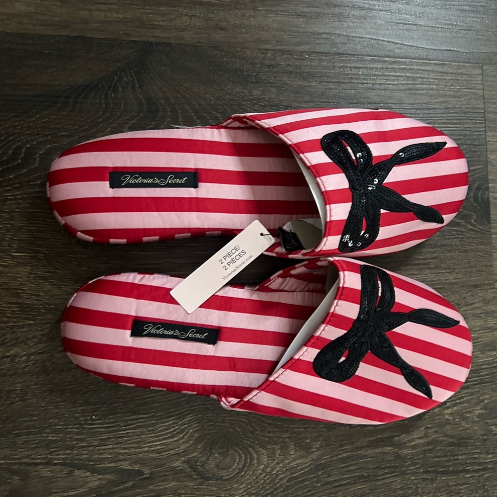 Iconic Victoria Secret Striped Slippers- size Medium (7-8)